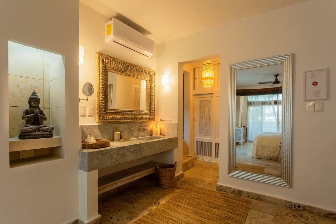 Lotus Beach Hotel - Adults Only Isla Mujeres Bagian luar foto