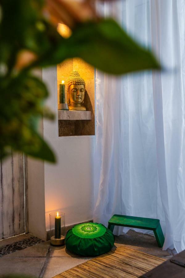 Lotus Beach Hotel - Adults Only Isla Mujeres Bagian luar foto