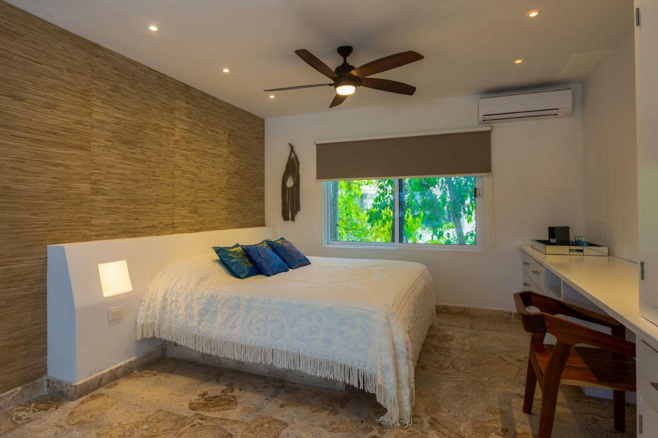 Lotus Beach Hotel - Adults Only Isla Mujeres Bagian luar foto