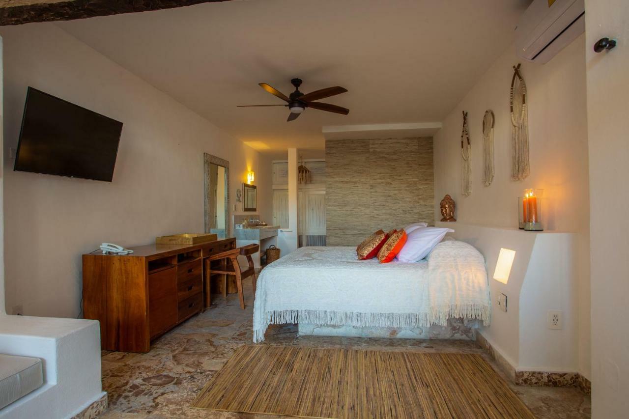 Lotus Beach Hotel - Adults Only Isla Mujeres Bagian luar foto