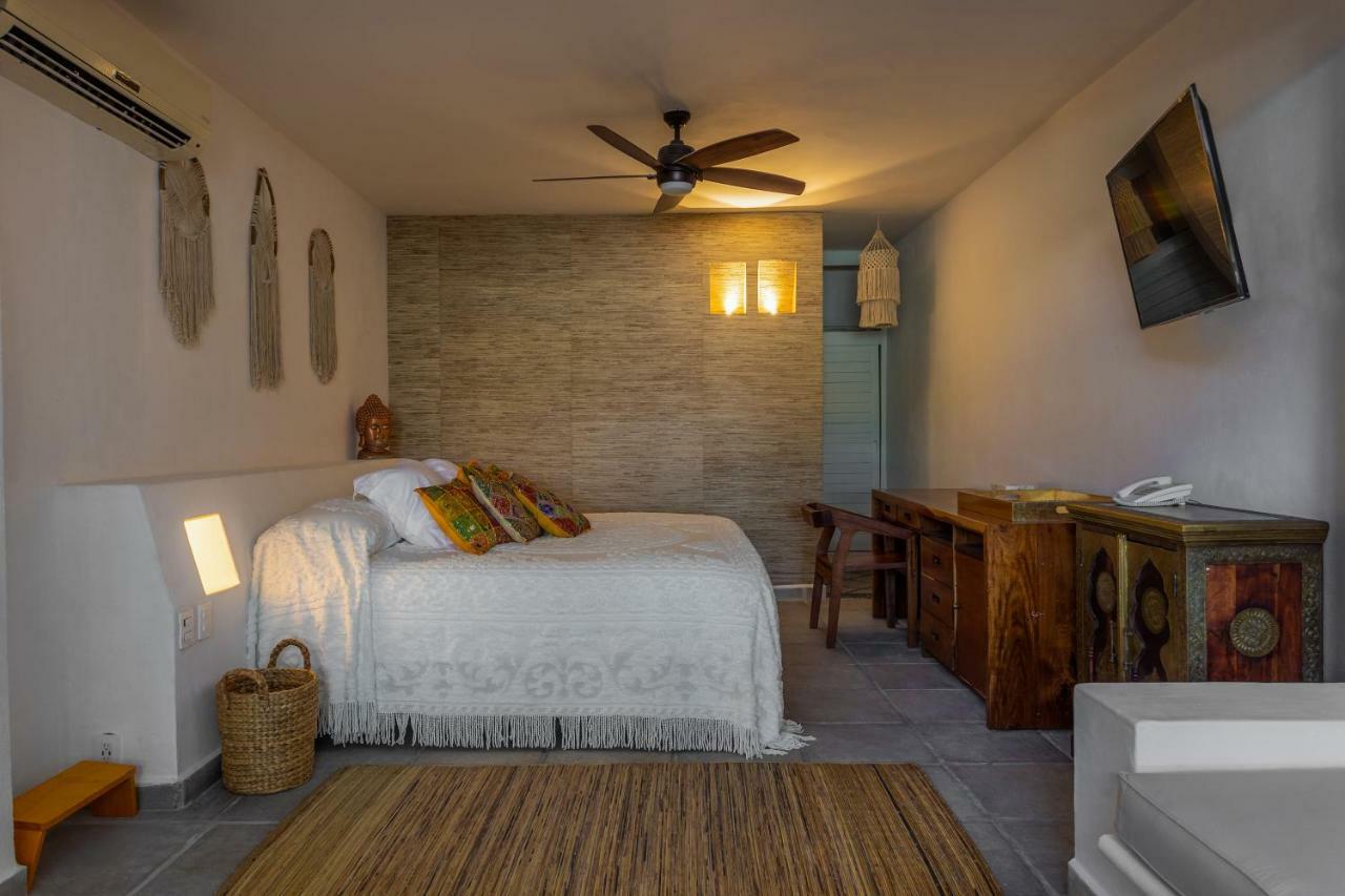 Lotus Beach Hotel - Adults Only Isla Mujeres Bagian luar foto